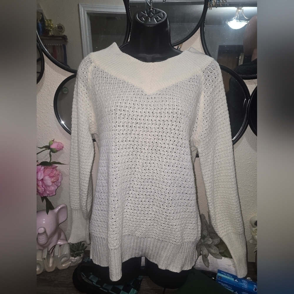 Elegant White Women's Sweater
